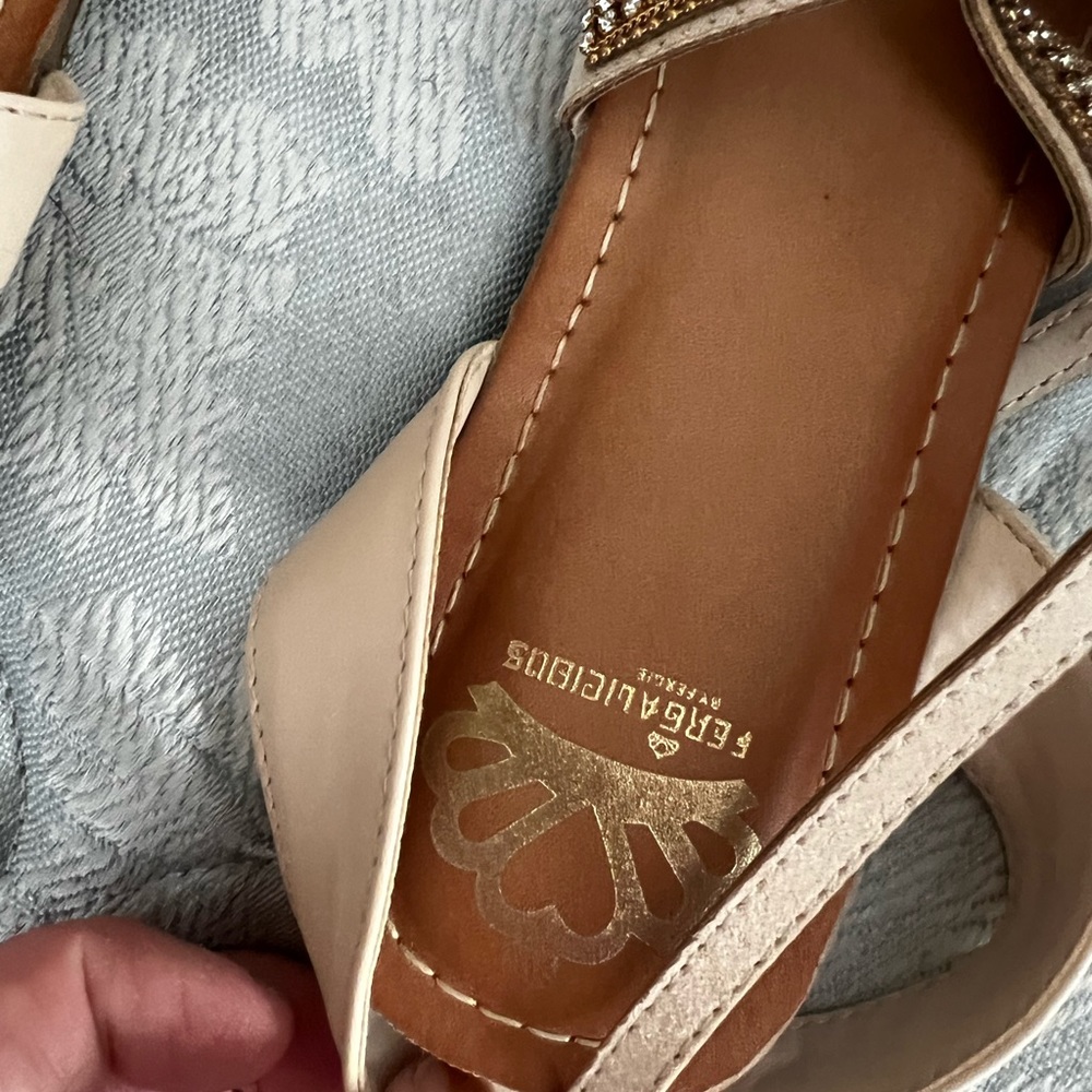 Sandals - Picture 2 of 3